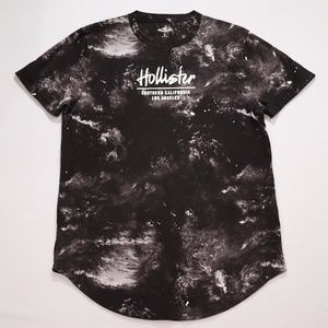 HOLLISTER BLACK AND WHITE MARBLE CURVED HEM TEE